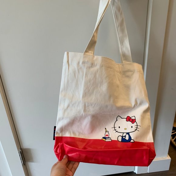 2010 HELLO KITTY TOTE BAG BRAND NEW - Picture 3 of 9